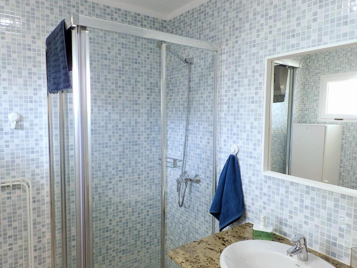 Apartamento En Playa Roca Primer Linea De Mar Costa Teguise Esterno foto