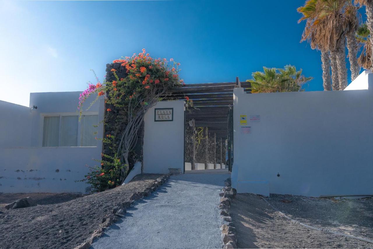 Apartamento En Playa Roca Primer Linea De Mar Costa Teguise Esterno foto